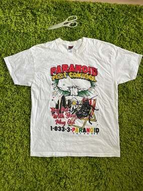 PARANOID Pest Control "Bug Out With Your Mug Out" T-Shirt Size L